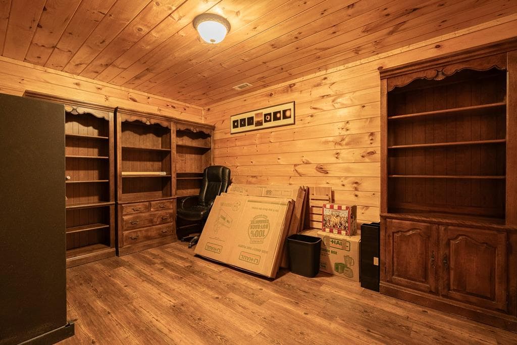 71 S Hidden Valley Drive, Ellijay GA 30536 - Photo