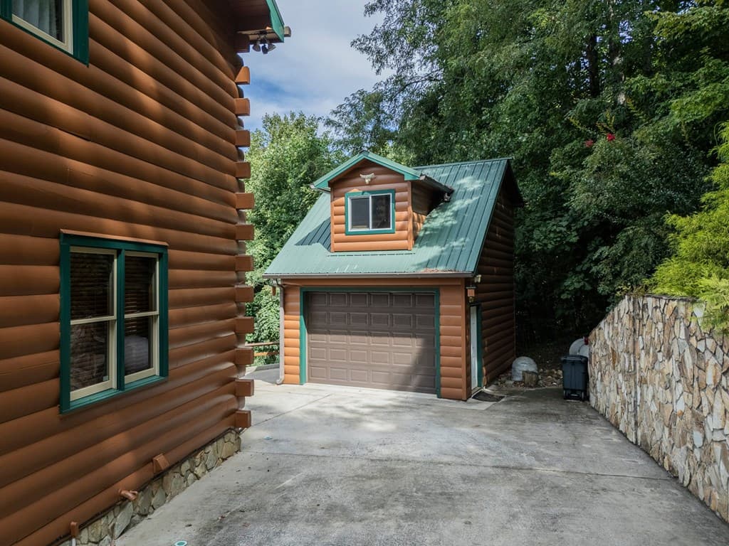 71 S Hidden Valley Drive, Ellijay GA 30536 - Photo