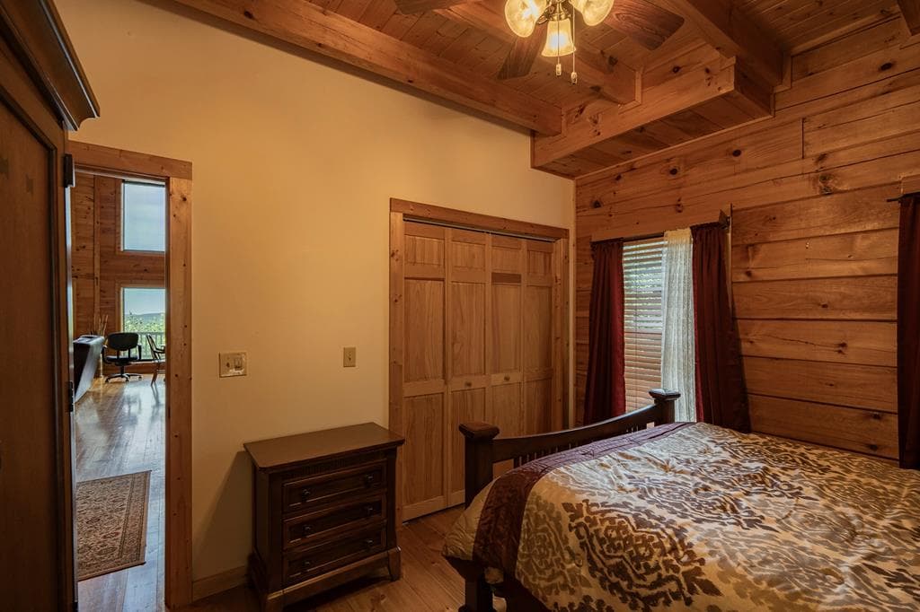 71 S Hidden Valley Drive, Ellijay GA 30536 - Photo