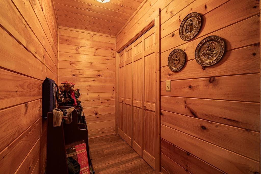 71 S Hidden Valley Drive, Ellijay GA 30536 - Photo
