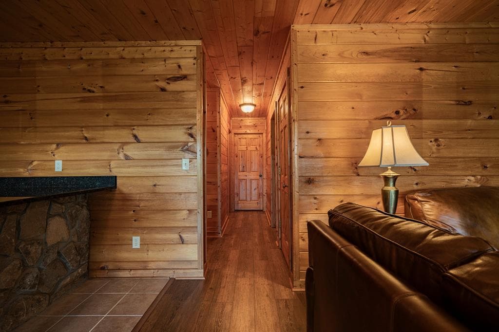 71 S Hidden Valley Drive, Ellijay GA 30536 - Photo