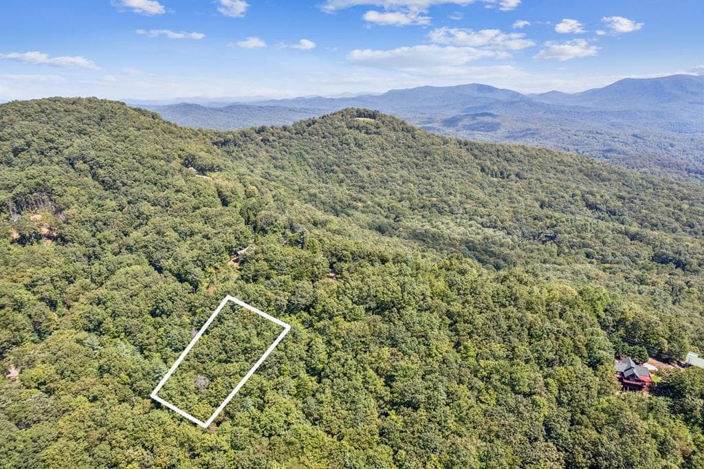 17B Amy Creek Circle, Ellijay GA 30540 - Primary photo