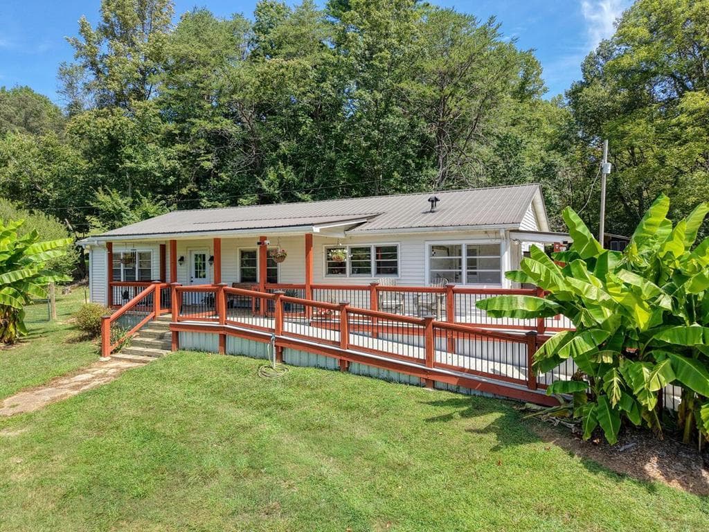 729 Collins Road, Blairsville GA 30512 - Photo