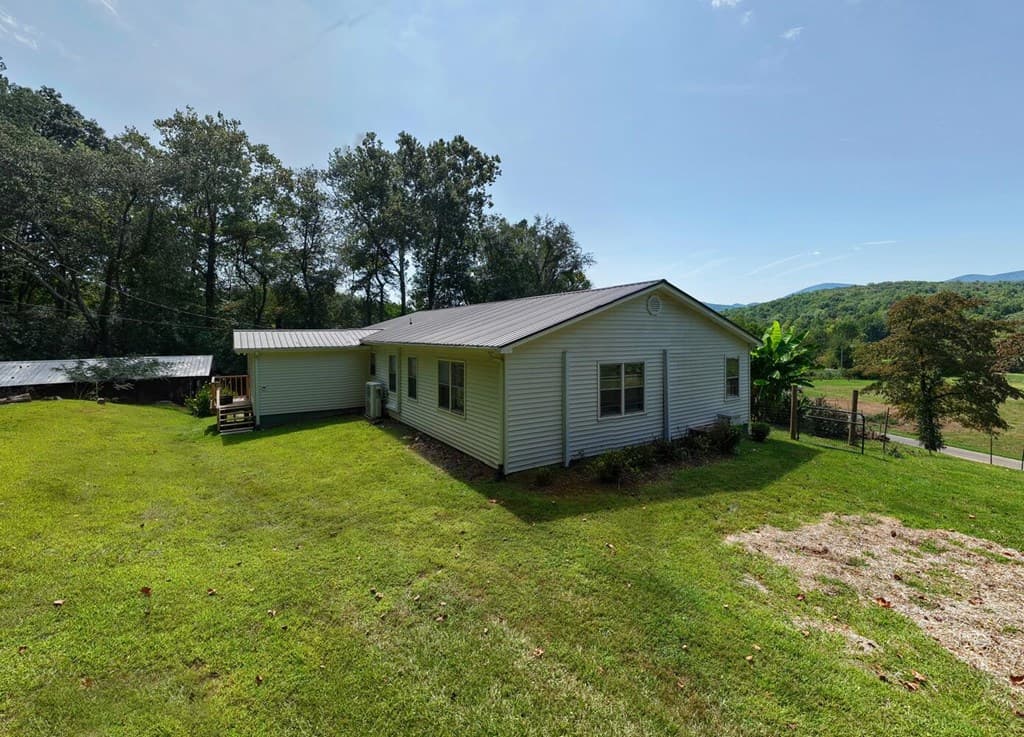 729 Collins Road, Blairsville GA 30512 - Photo