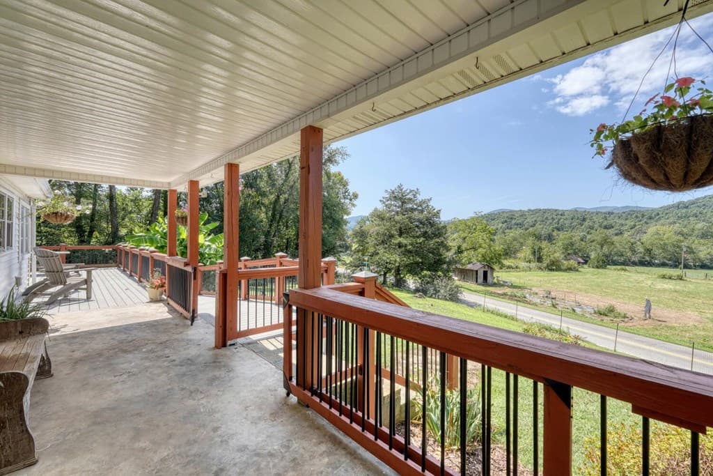 729 Collins Road, Blairsville GA 30512 - Photo