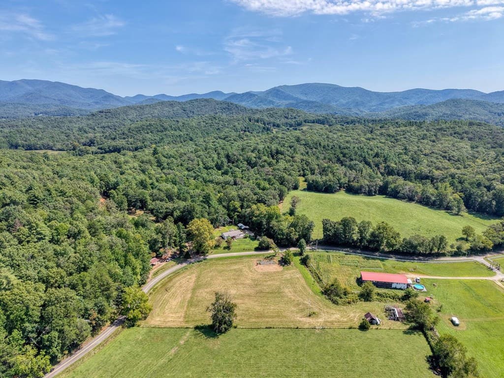 729 Collins Road, Blairsville GA 30512 - Photo
