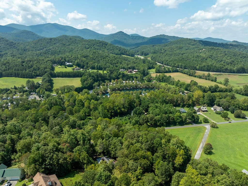 77 Souther Mill Overlook, Blairsville GA 30512 - Photo