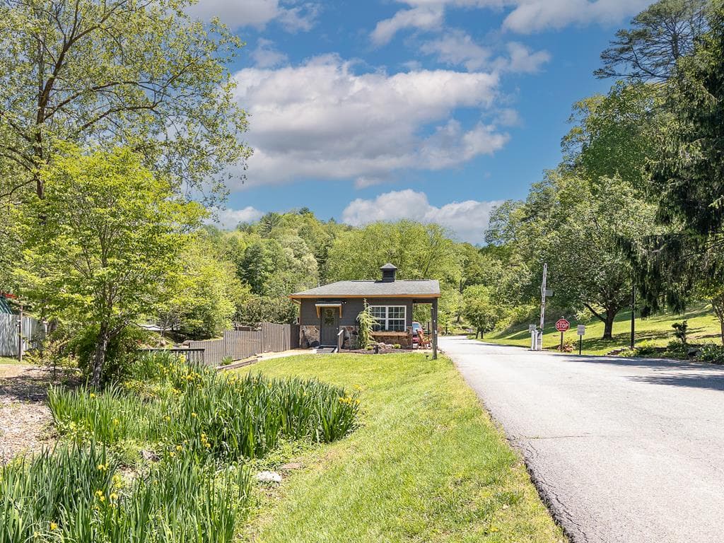 125 Ridgewood Drive, Murphy NC 28906 - Photo