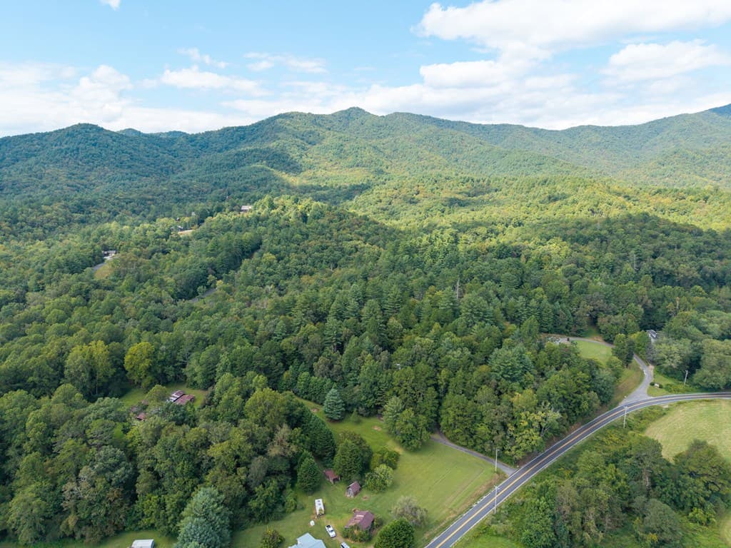 26.98 Ac Tusquittee, Hayesville NC 28904 - Photo