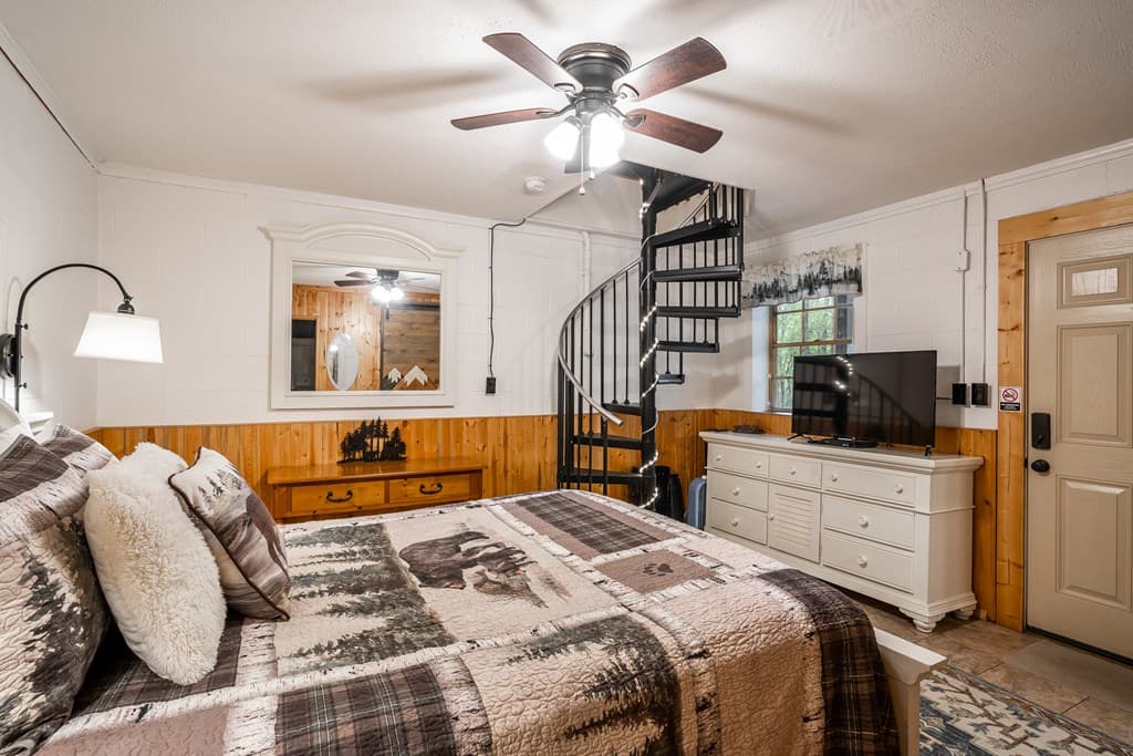 151 Pinewood Drive, Murphy NC 28906 - Photo