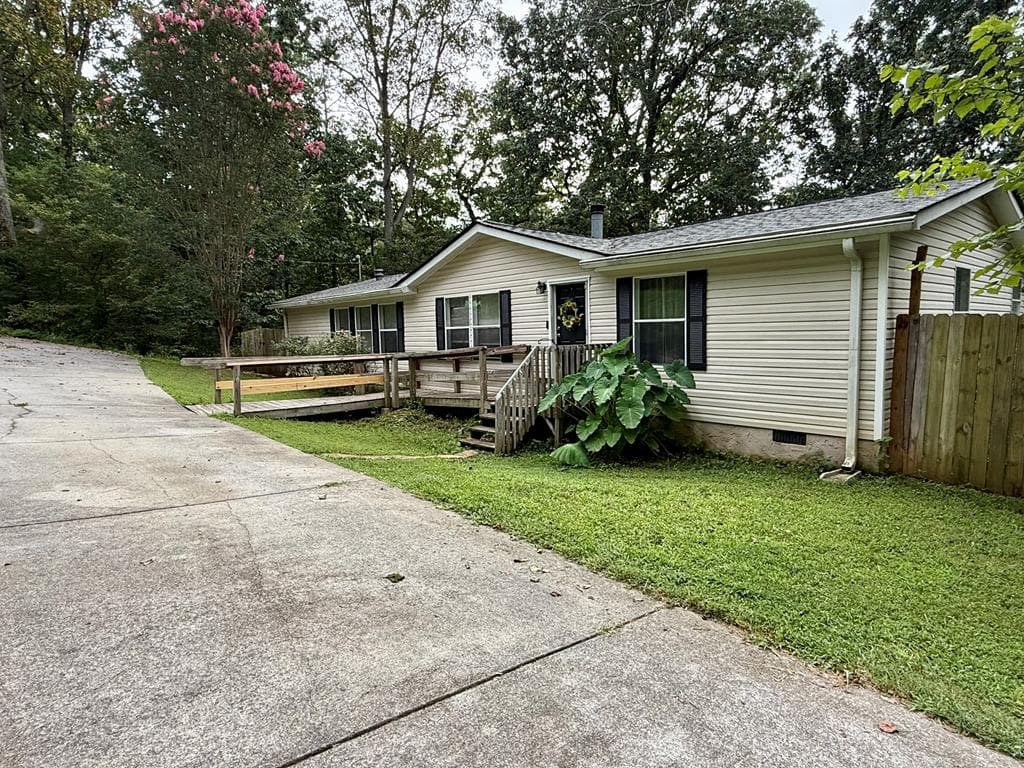 283 Wilderness Camp Road, White GA 30184 - Primary photo