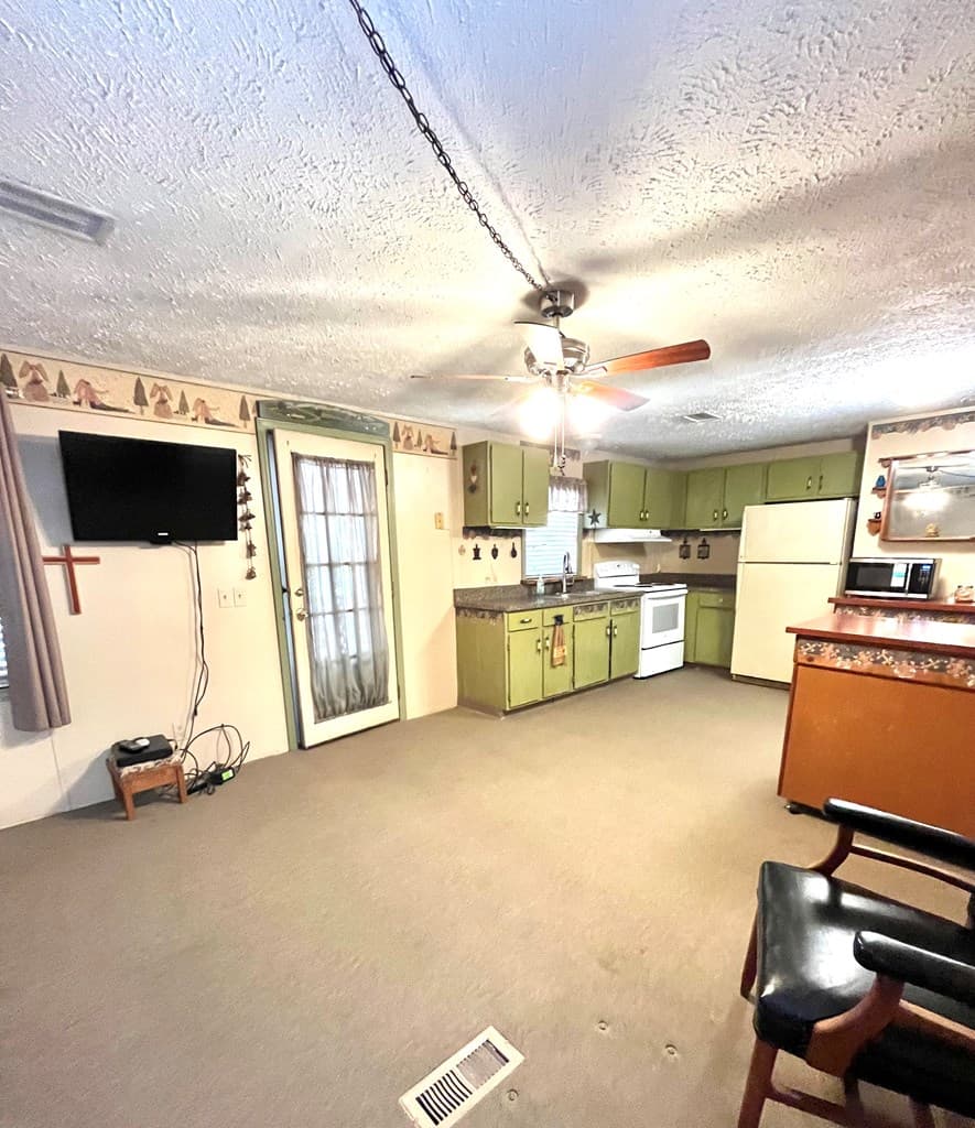 68 Nelson Road, Hiawassee GA 30546 - Photo