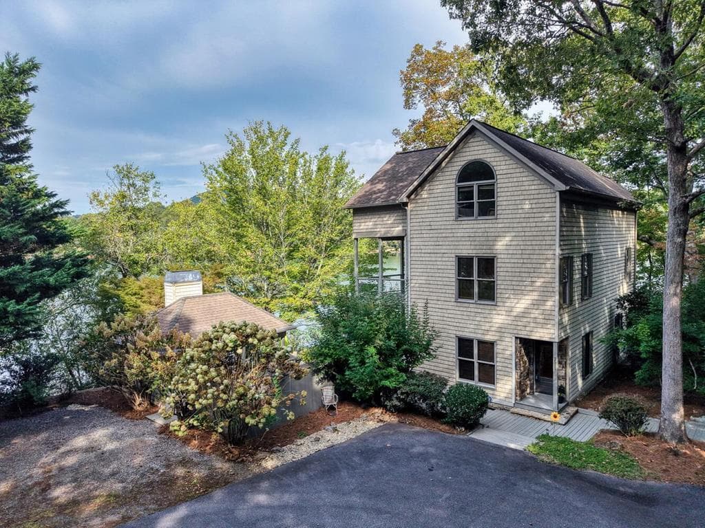 2515 Leisure Lane, Young Harris GA 30582 - Primary photo
