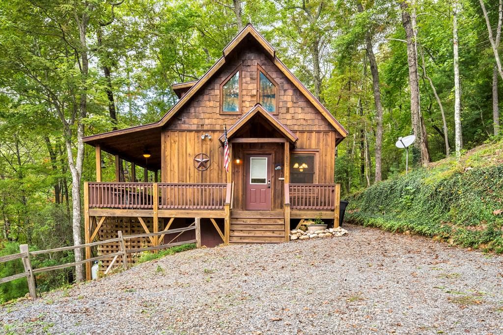 205 Copper Mountain Drive, Murphy NC 28906 - Primary photo