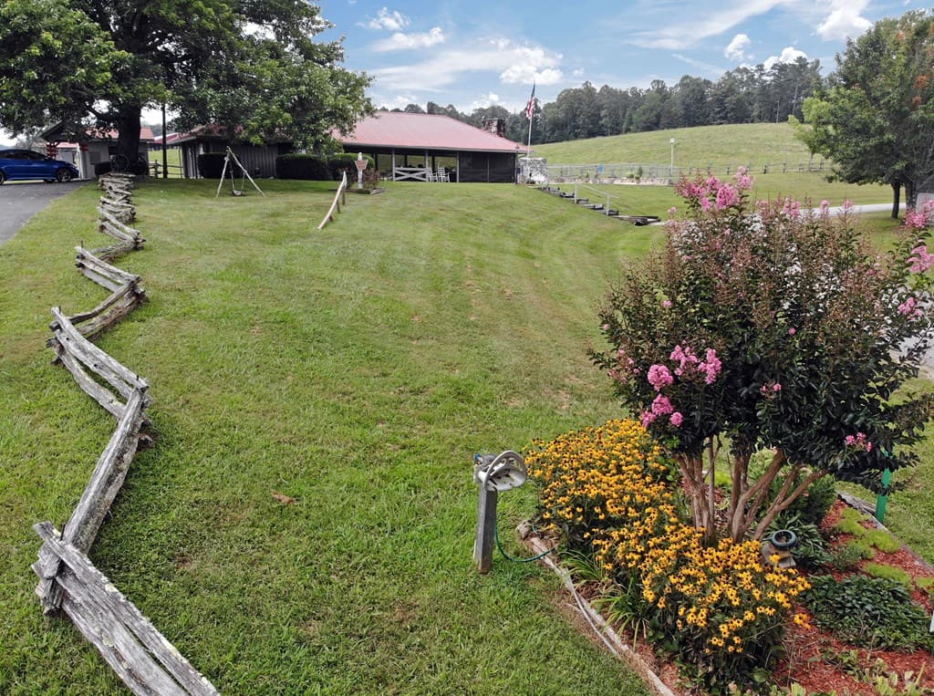 163 Moccasin Lane, Blairsville GA 30512 - Photo
