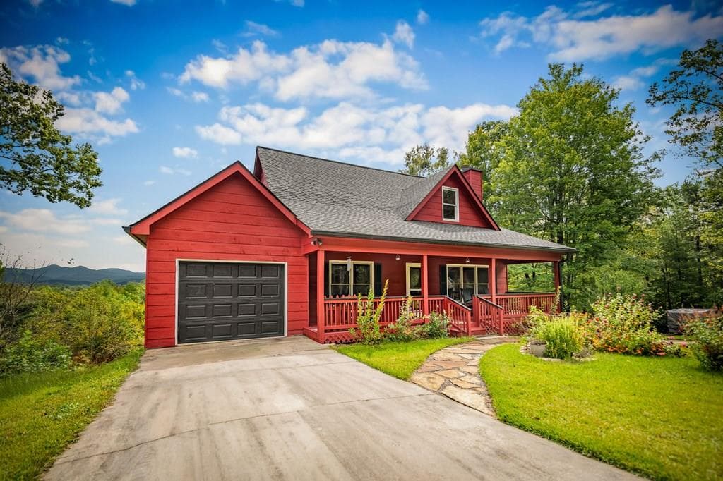 132 Newberry Street, Ellijay GA 30540 - Primary photo