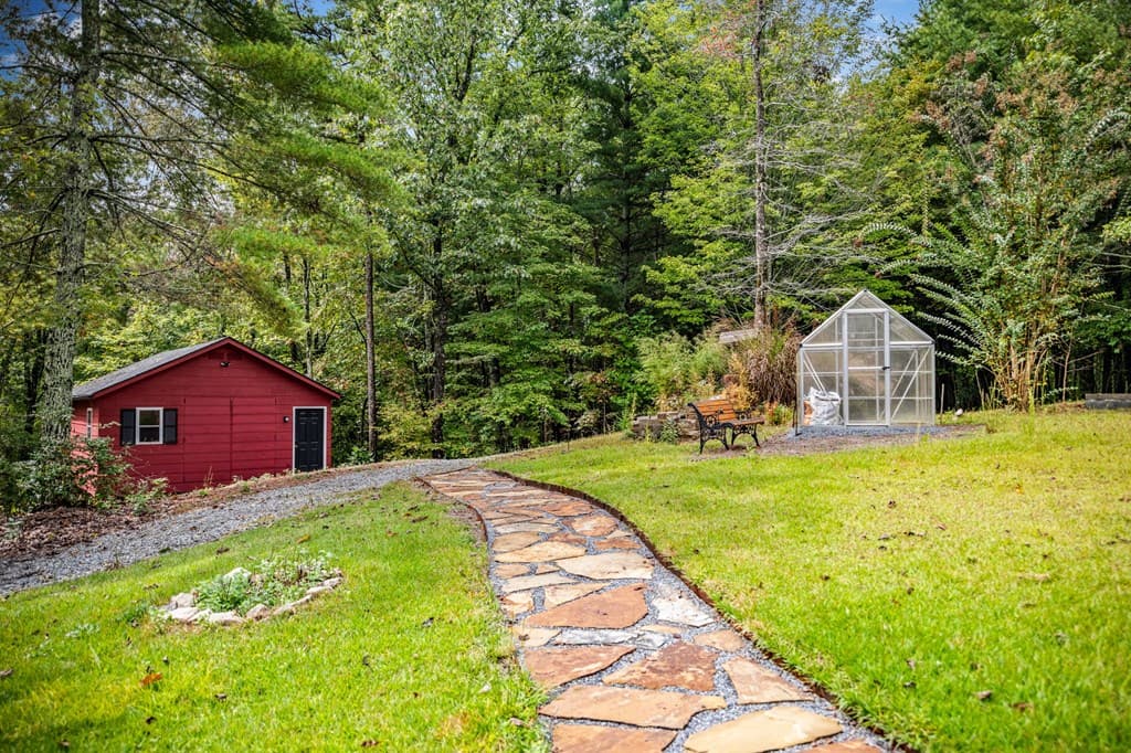 132 Newberry Street, Ellijay GA 30540 - Photo