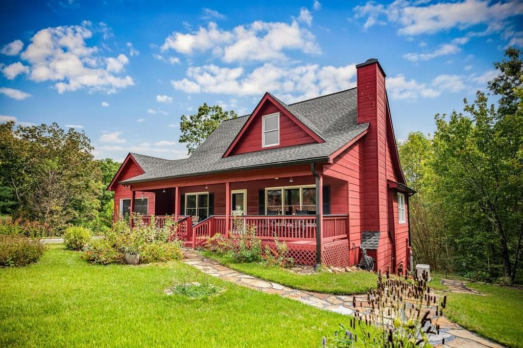 132 Newberry Street, Ellijay GA 30540 - Photo