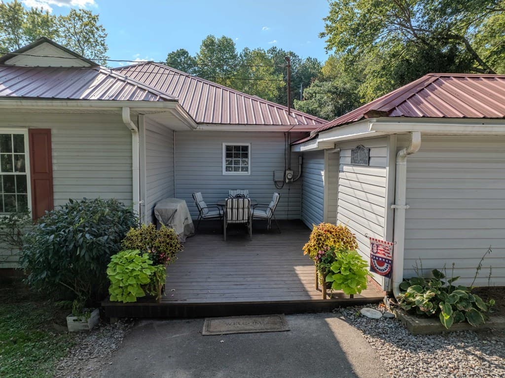 195 Isabella Avenue, Copperhill TN 37317 - Photo