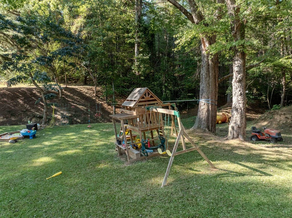 195 Isabella Avenue, Copperhill TN 37317 - Photo