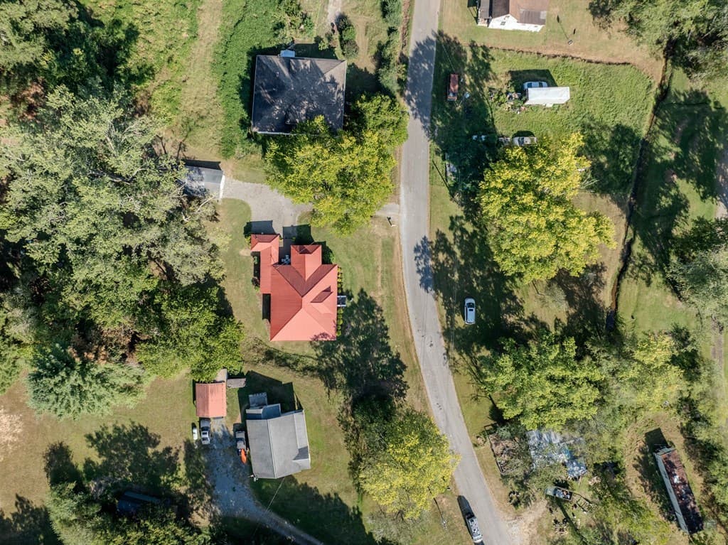 195 Isabella Avenue, Copperhill TN 37317 - Photo