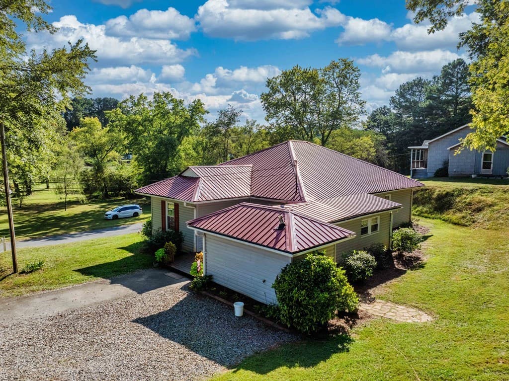195 Isabella Avenue, Copperhill TN 37317 - Photo
