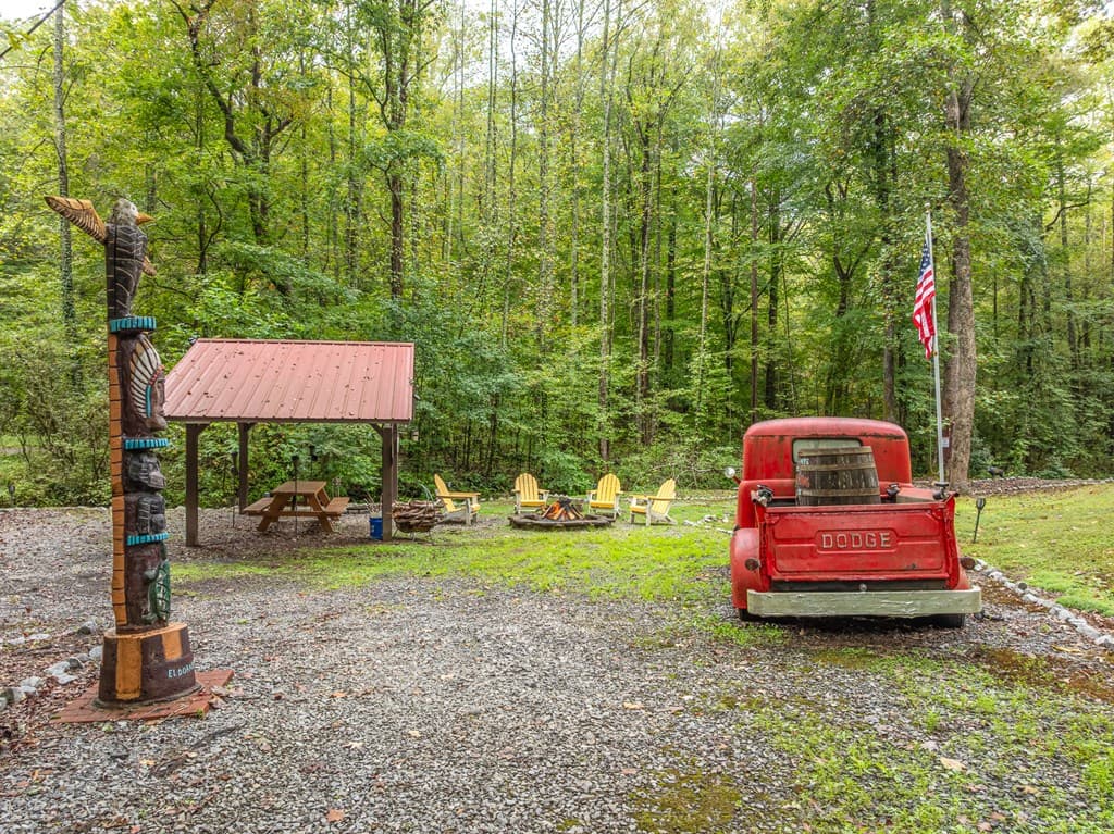 850 Valley Drive, Ellijay GA 30536 - Photo