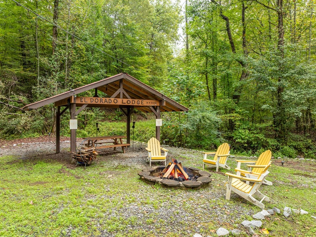 850 Valley Drive, Ellijay GA 30536 - Photo