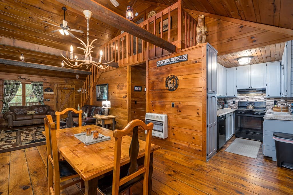 850 Valley Drive, Ellijay GA 30536 - Photo