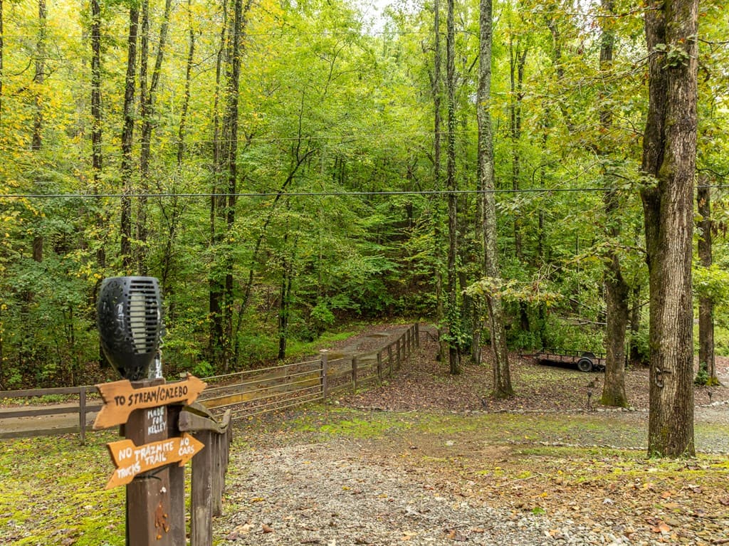 850 Valley Drive, Ellijay GA 30536 - Photo