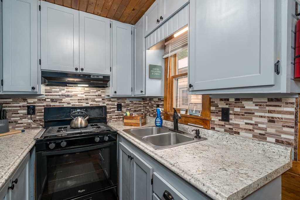 850 Valley Drive, Ellijay GA 30536 - Photo