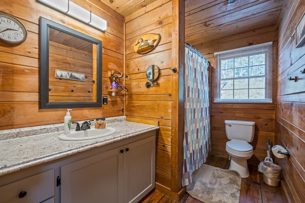 850 Valley Drive, Ellijay GA 30536 - Photo