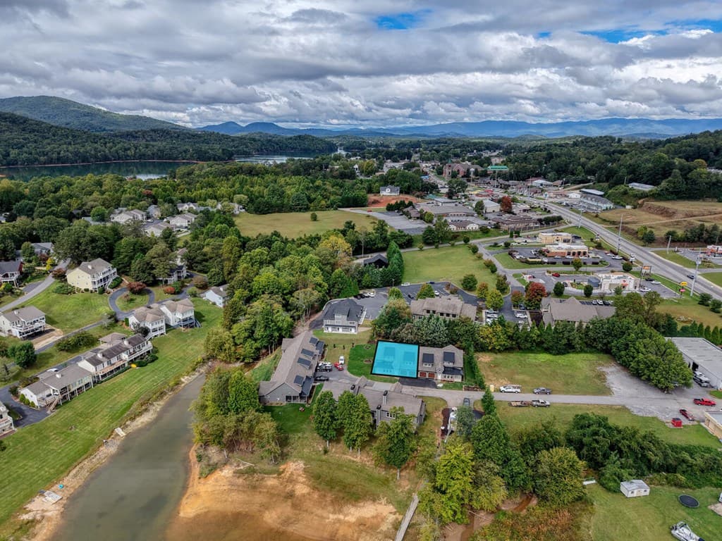 98 Brett Way, Hiawassee GA 30546 - Photo