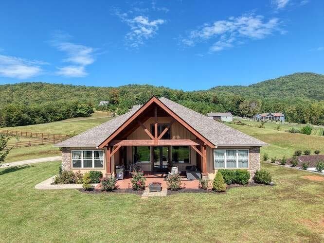 85 Minstead Ridge, Young Harris GA 30582 - Primary photo