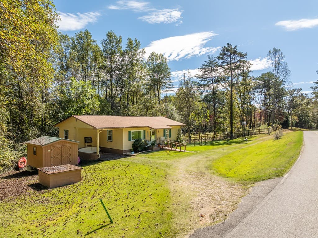 1813 John Smith Road E, Blairsville GA 30512 - Photo