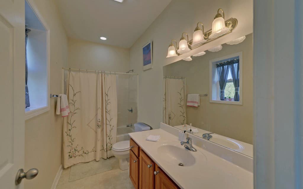 121 River Street #4-C, Hiawassee GA 30546 - Photo