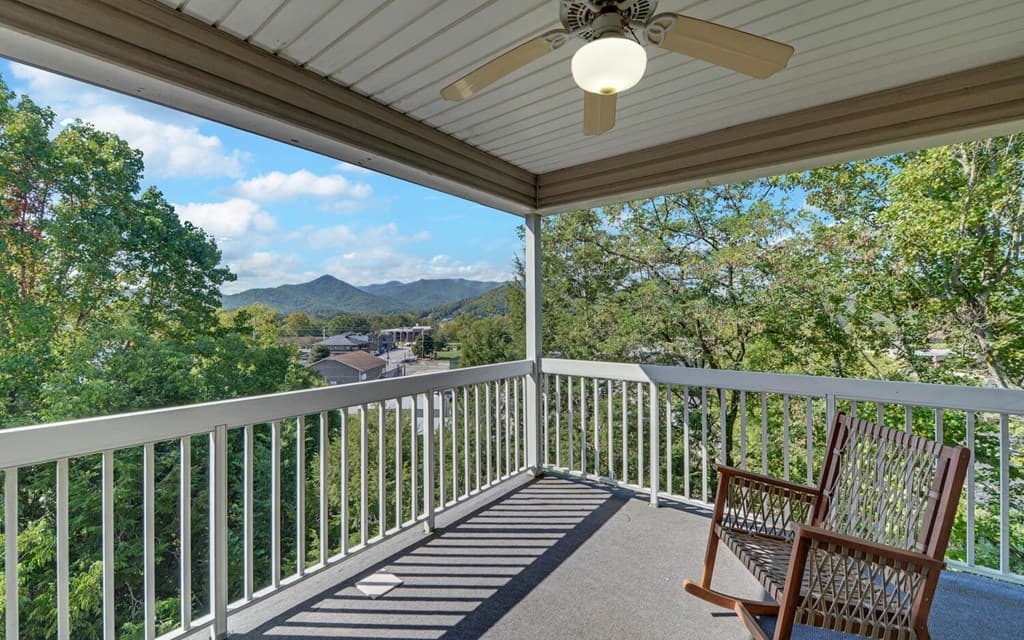 121 River Street #4-C, Hiawassee GA 30546 - Photo