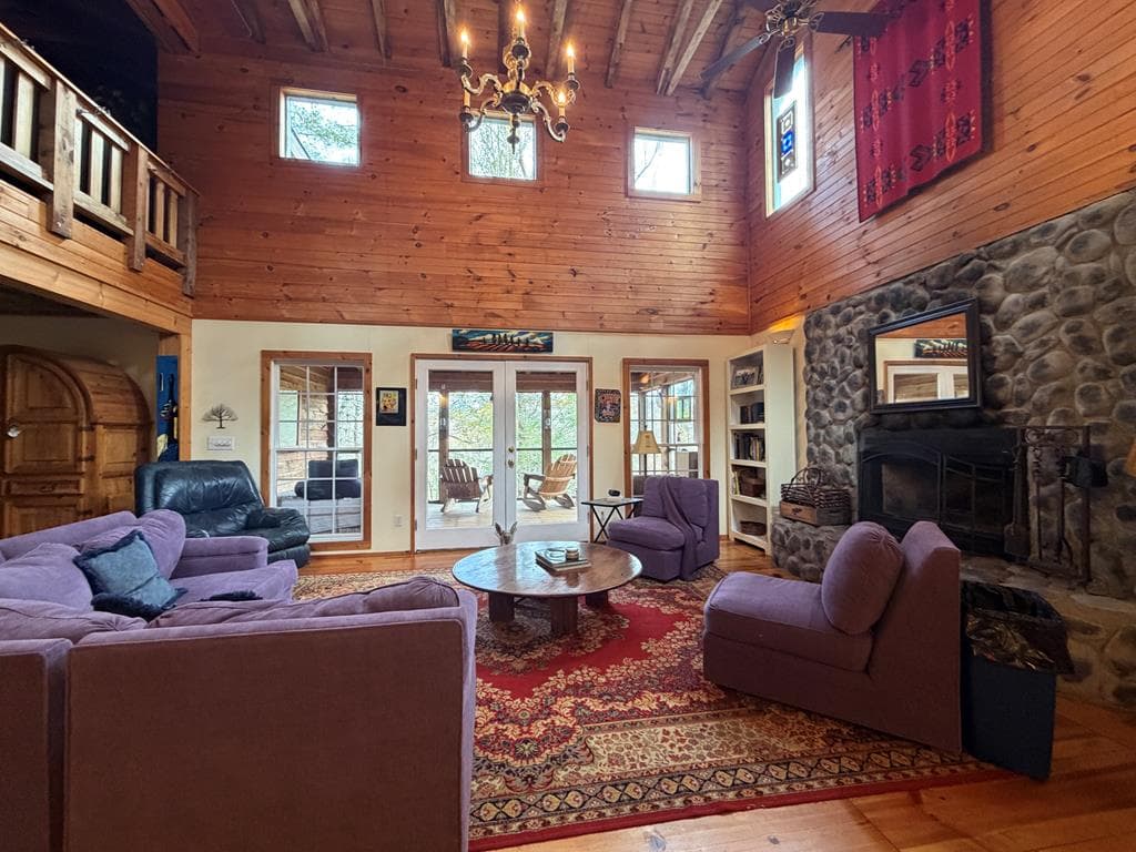 445 Twin Creeks Road, Blue Ridge GA 30513 - Photo