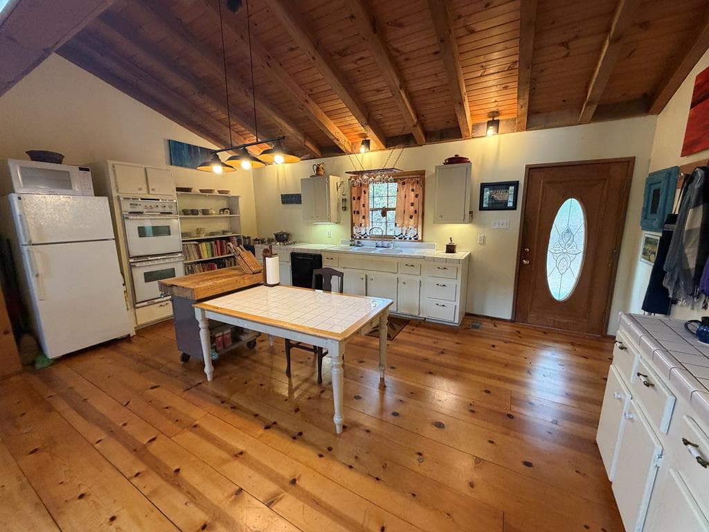 445 Twin Creeks Road, Blue Ridge GA 30513 - Photo