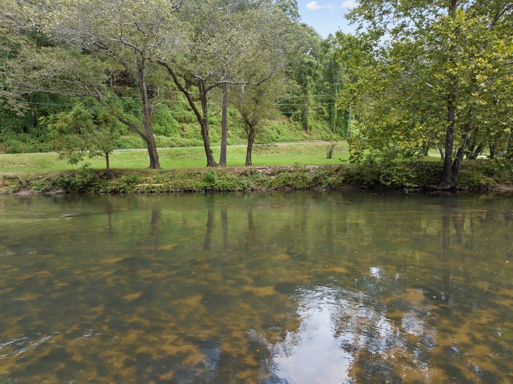 96 Holiday Court, Ellijay GA 30540 - Photo