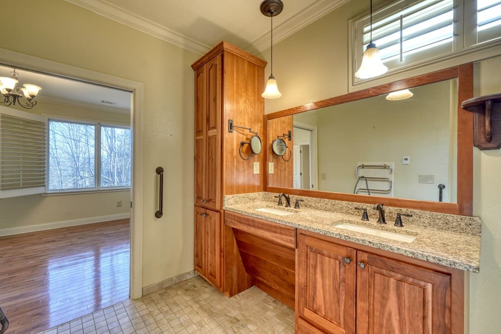 197 Eagles View Road, Hayesville NC 28904 - Photo