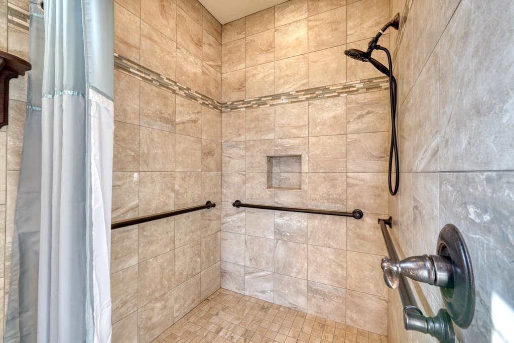 197 Eagles View Road, Hayesville NC 28904 - Photo