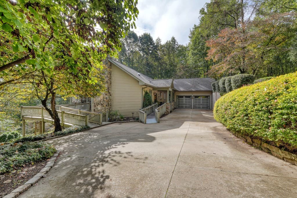 197 Eagles View Road, Hayesville NC 28904 - Photo