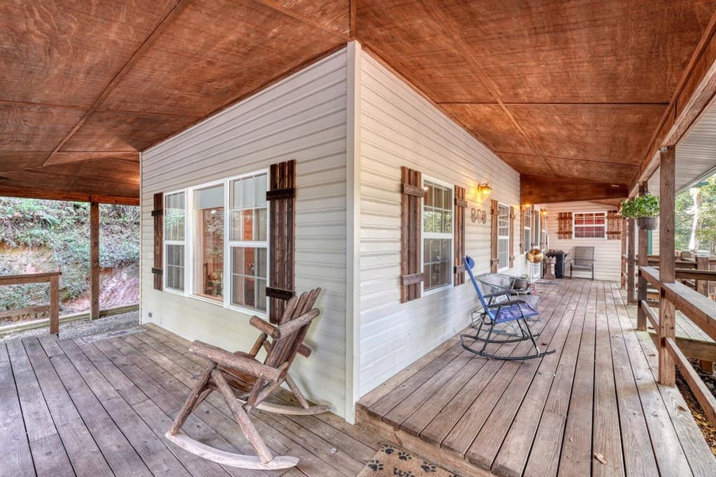 3966 Hickory Nut Drive, Hiawassee GA 30546 - Photo