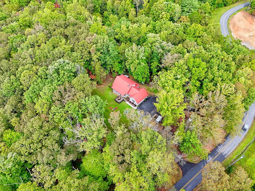 490 Jones Street, Blairsville GA 30512 - Photo