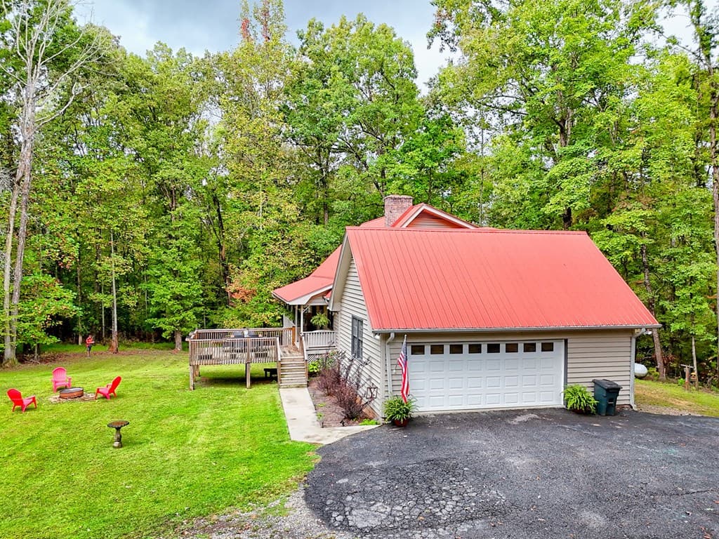 490 Jones Street, Blairsville GA 30512 - Photo