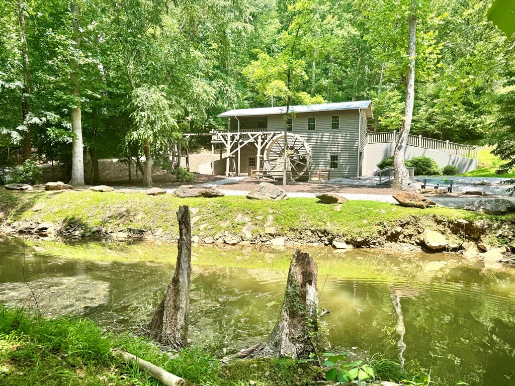 20 Mountain Meadows Circle, Morganton GA 30560 - Photo