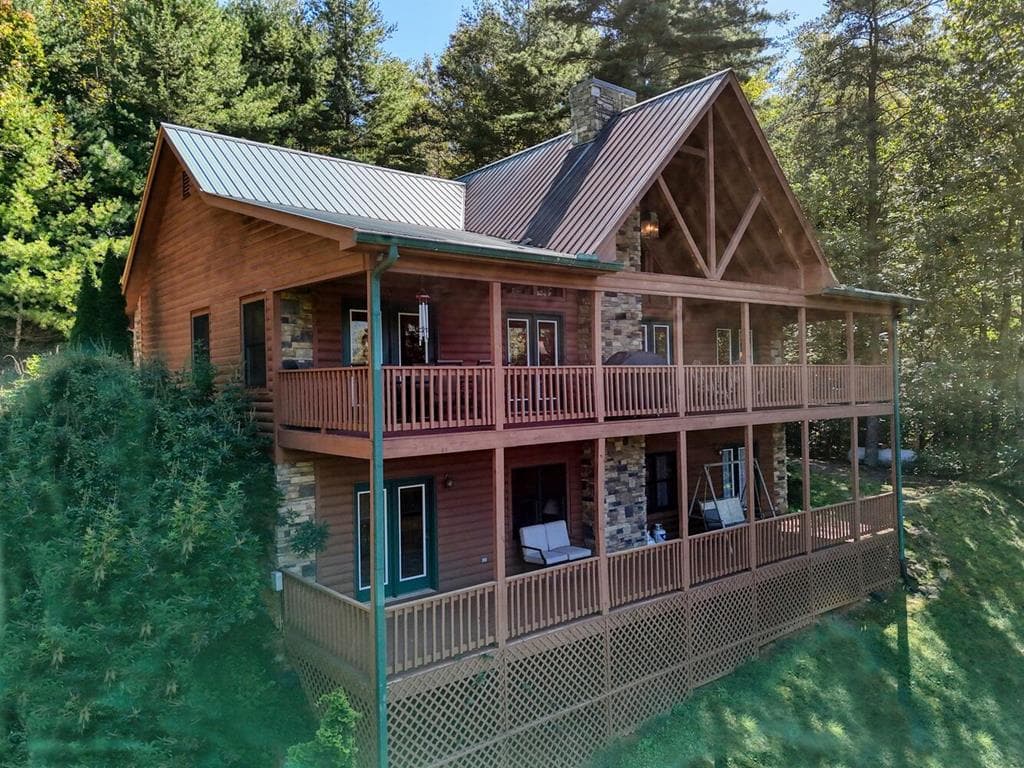 5702 Valley View Drive, Hiawassee GA 30546 - Photo