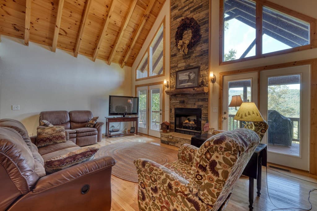 5702 Valley View Drive, Hiawassee GA 30546 - Photo