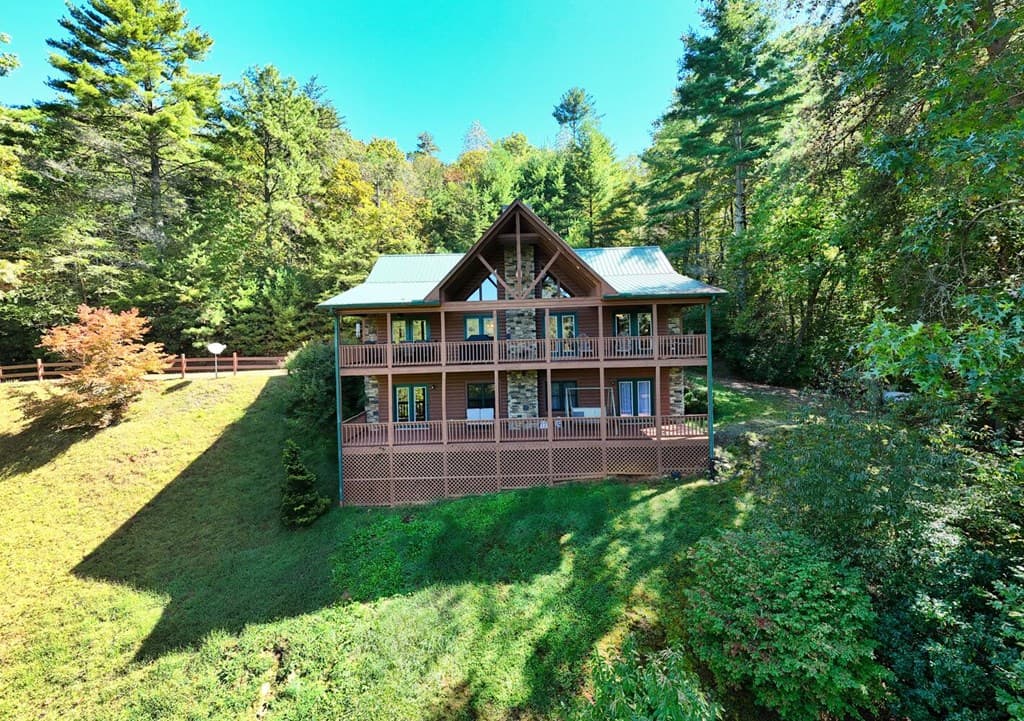 5702 Valley View Drive, Hiawassee GA 30546 - Photo
